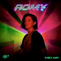 Romy, Mid Air