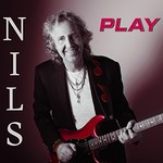 Nils, Play